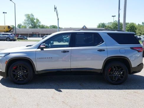 Used 2023 Chevrolet Traverse Premier w/ Redline Edition AWD/4WD image 9