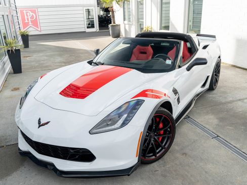 Used 2017 Chevrolet Corvette Grand Sport image 3