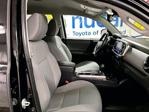 Certified 2023 Toyota Tacoma SR5 AWD/4WD image 11