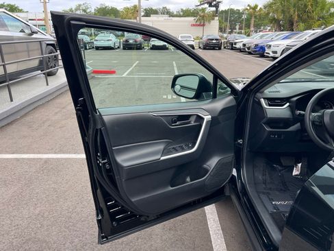 Used 2024 Toyota RAV4 LE FWD image 22