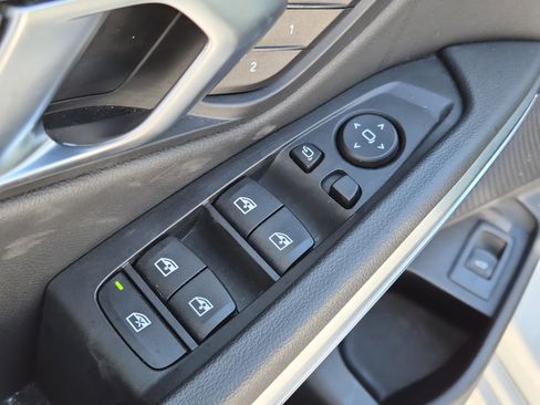 Used 2024 BMW 330i Sedan image 17