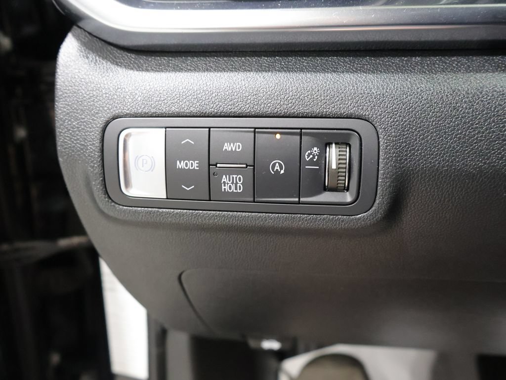 Used 2025 GMC Terrain Elevation AWD/4WD image 24