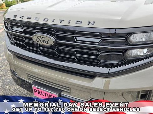 New 2026 Ford Expedition Max Platinum w/ Stealth Appearance Package AWD/4WD image 12