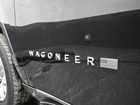 Used 2022 Jeep Wagoneer Series II image 35