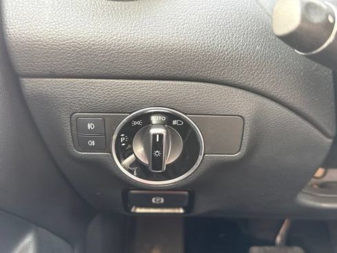 Used 2018 Mercedes-Benz GLA 250 4MATIC image 21