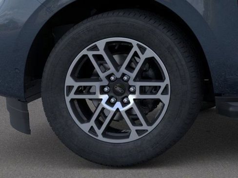 New 2026 Ford Expedition Active image 19