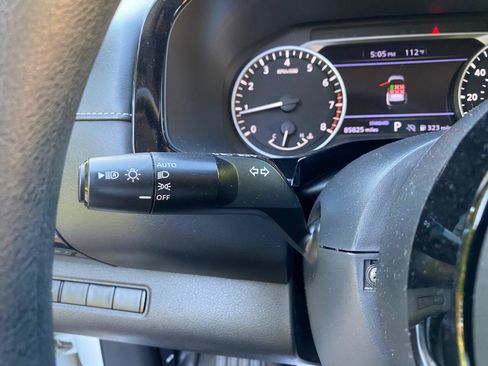 Used 2022 Nissan Pathfinder S FWD image 62