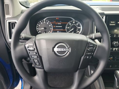 New 2025 Nissan Frontier SV image 20