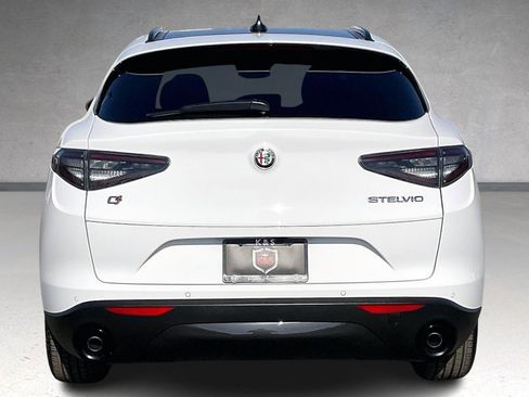 New 2025 Alfa Romeo Stelvio Sprint w/ Convenience Package image 4