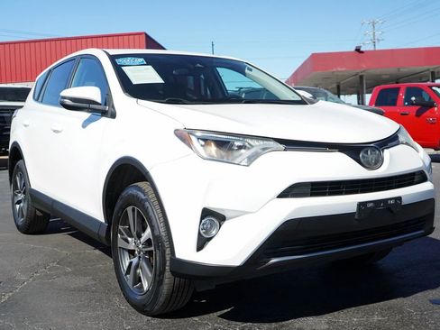 Used 2018 Toyota RAV4 XLE image 32