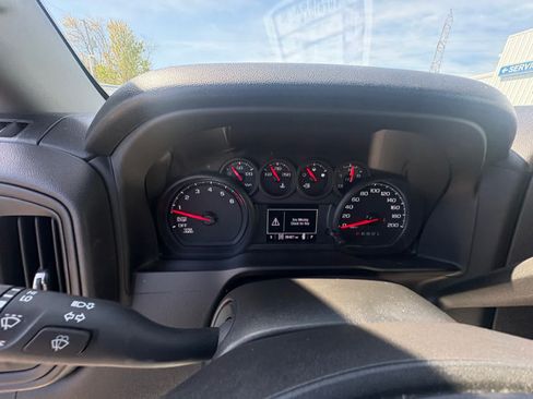 Used 2024 GMC Sierra 1500 Pro w/ Graphite Edition AWD/4WD image 17