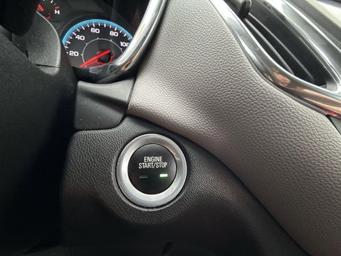 Certified 2020 Chevrolet Equinox LS w/ LS Convenience Package image 22