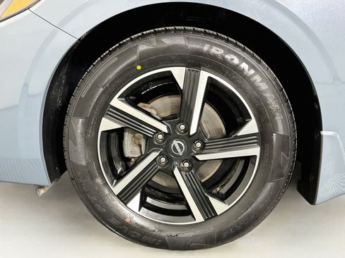 Used 2024 Nissan Sentra SV w/ Trunk Package FWD image 11