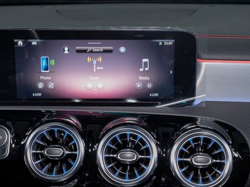 New 2025 Mercedes-Benz CLA 250 image 19