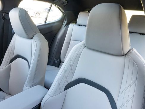 New 2026 Lexus UX 300h FWD image 12