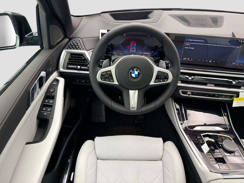 New 2026 BMW X5 sDrive40i image 10