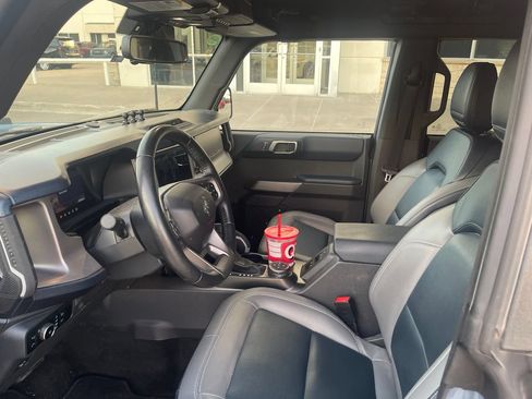 Used 2023 Ford Bronco Outer Banks AWD/4WD image 12