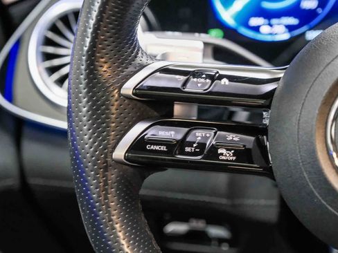 Certified 2023 Mercedes-Benz EQS 580 4MATIC Sedan image 18
