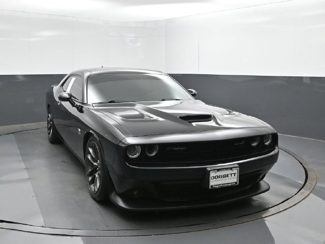 Used 2021 Dodge Challenger R/T Scat Pack RWD image 17