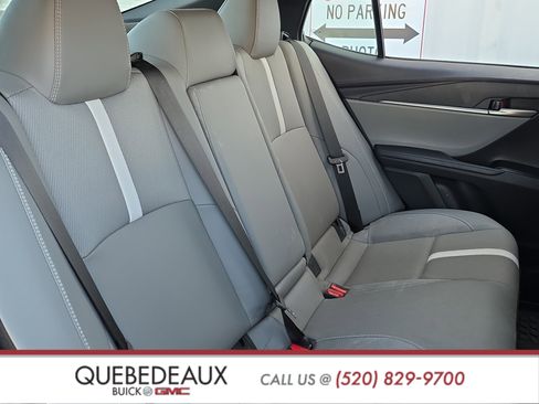 Used 2025 Toyota Camry SE w/ Convenience Package image 26