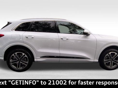 Used 2025 Audi Q5 Premium Plus w/ Premium Plus image 37