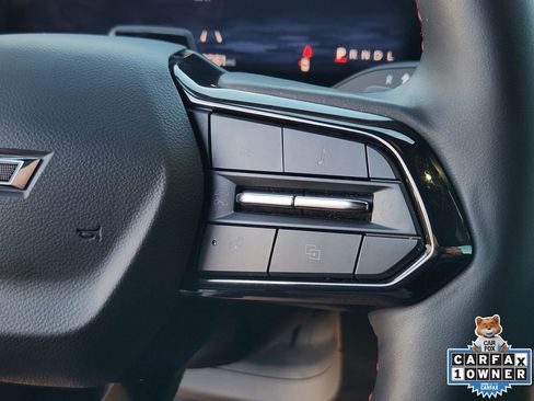 Used 2024 Chevrolet Traverse RS image 34