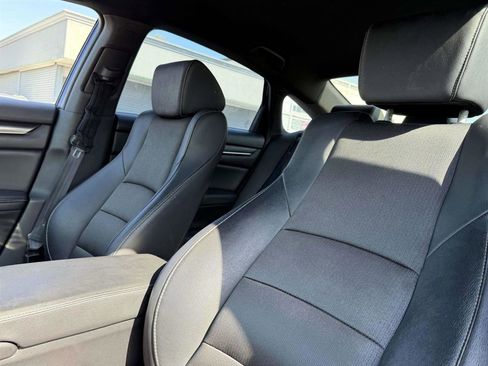 Used 2019 Honda Accord Sport image 9