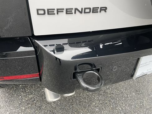 New 2026 Land Rover Defender 110 X-Dynamic SE AWD/4WD image 33