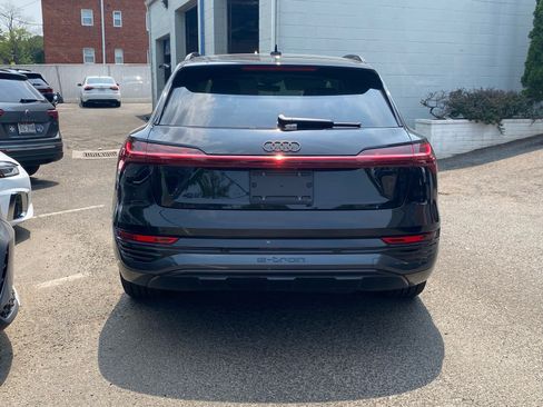 Used 2024 Audi Q8 e-tron Premium Plus w/ Premium Plus Package AWD/4WD image 4
