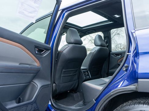 Used 2025 Subaru Forester Sport image 29