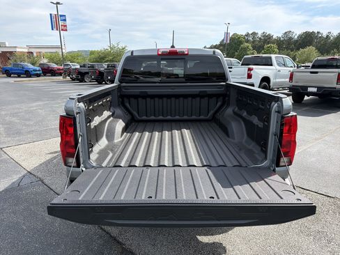 New 2026 Chevrolet Colorado W/T w/ WT Custom Package AWD/4WD image 18