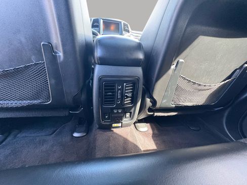 Used 2016 Jeep Grand Cherokee Limited image 30