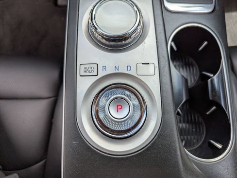 Used 2023 Genesis GV70 2.5T AWD/4WD image 25