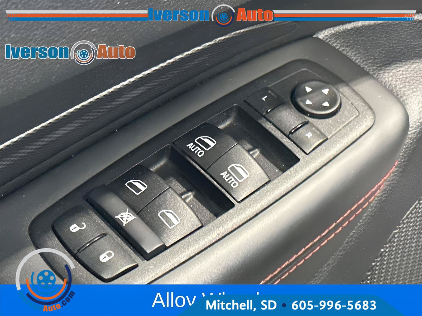 Used 2024 Dodge Durango GT AWD/4WD image 16