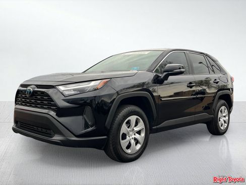 Certified 2023 Toyota RAV4 LE AWD/4WD image 2