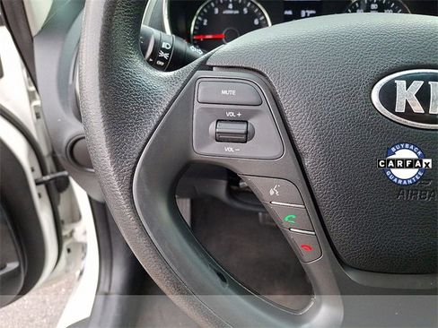 Used 2017 Kia Forte LX image 19