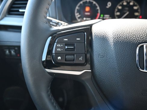 Used 2025 Honda Odyssey EX-L image 20