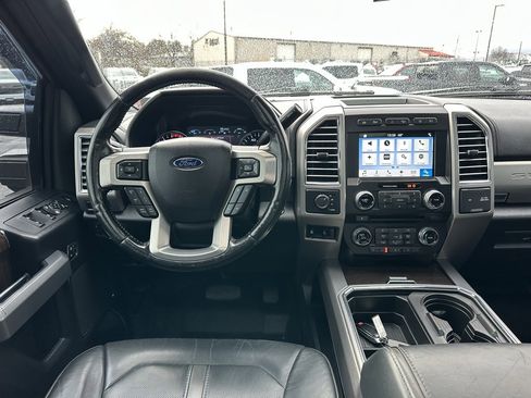 Used 2017 Ford F450 Platinum w/ Platinum Ultimate Package image 3