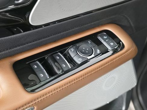 Used 2020 Lincoln Aviator Reserve w/ Equipment Group 202A AWD/4WD image 26