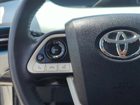 Certified 2018 Toyota Prius Three FWD image 15