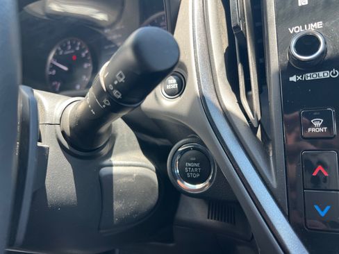 Certified 2024 Subaru Crosstrek 2.5i Wilderness w/ Crosstrek Mirror Package AWD/4WD image 29