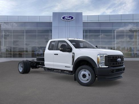 New 2026 Ford F550 4x4 Supercab Super Duty image 7