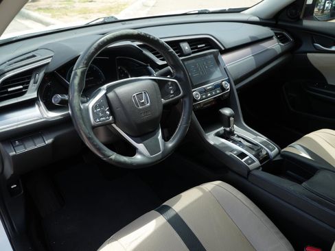 Used 2018 Honda Civic EX-L image 15