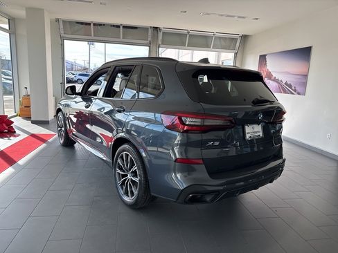 Used 2022 BMW X5 xDrive40i w/ M Sport Package image 6