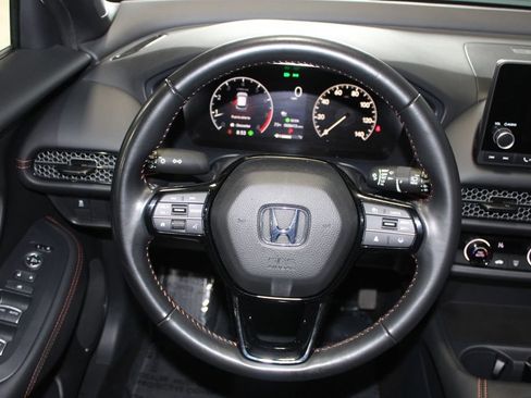 Used 2025 Honda HR-V Sport image 11