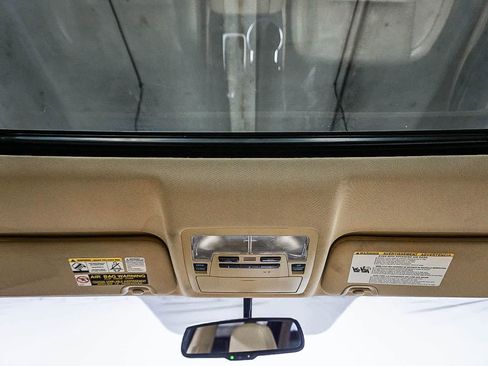 Used 2015 Toyota Highlander XLE FWD image 13