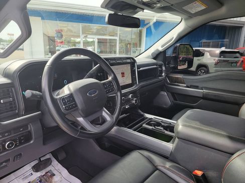 Used 2024 Ford F250 Lariat AWD/4WD image 17