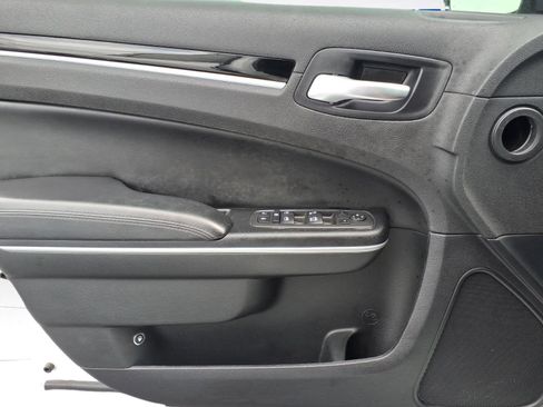 Used 2023 Chrysler 300 Touring RWD image 15