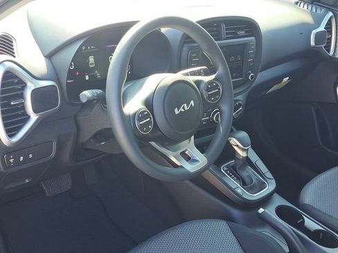 New 2025 Kia Soul LX w/ LX Technology Package image 6