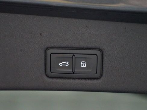 Used 2025 Audi Q5 Premium Plus AWD/4WD image 36